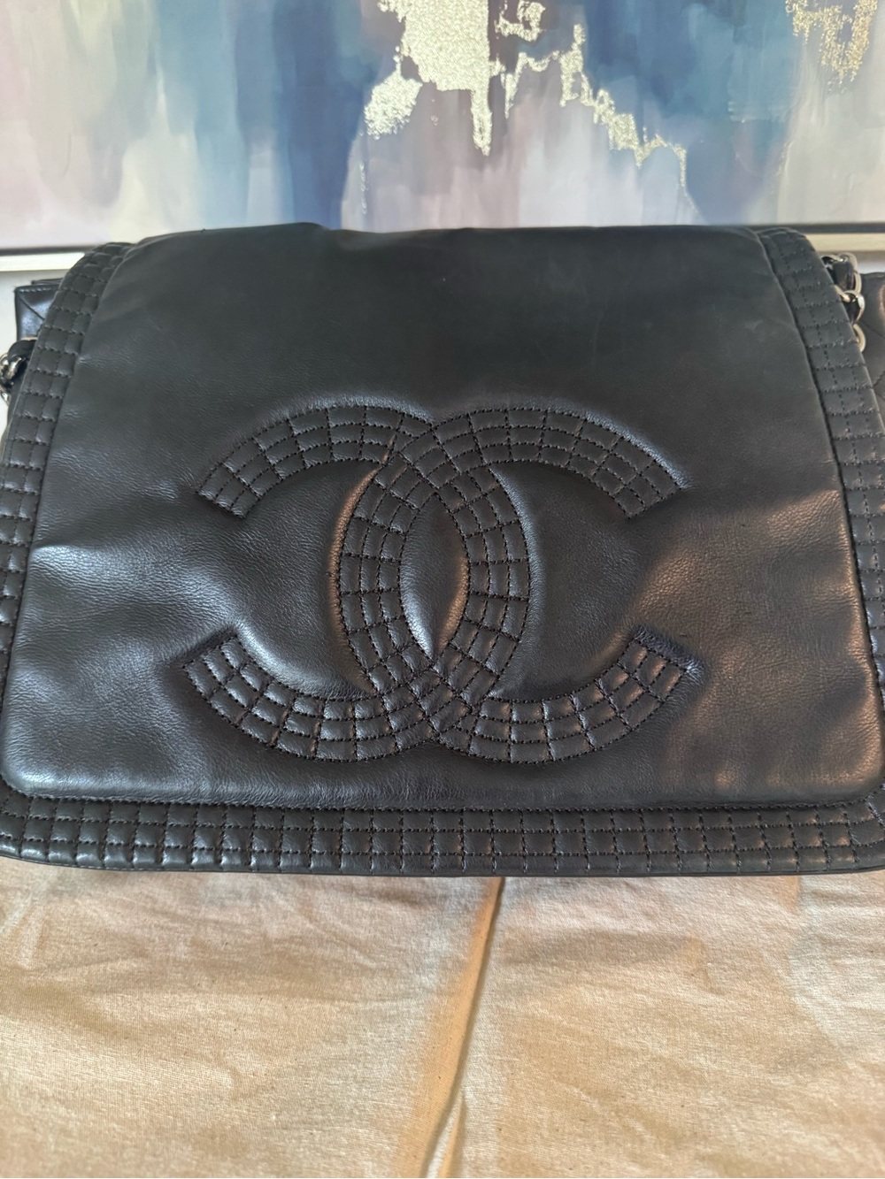 CHANEL Black Quilted CC Leather Messenger Bag